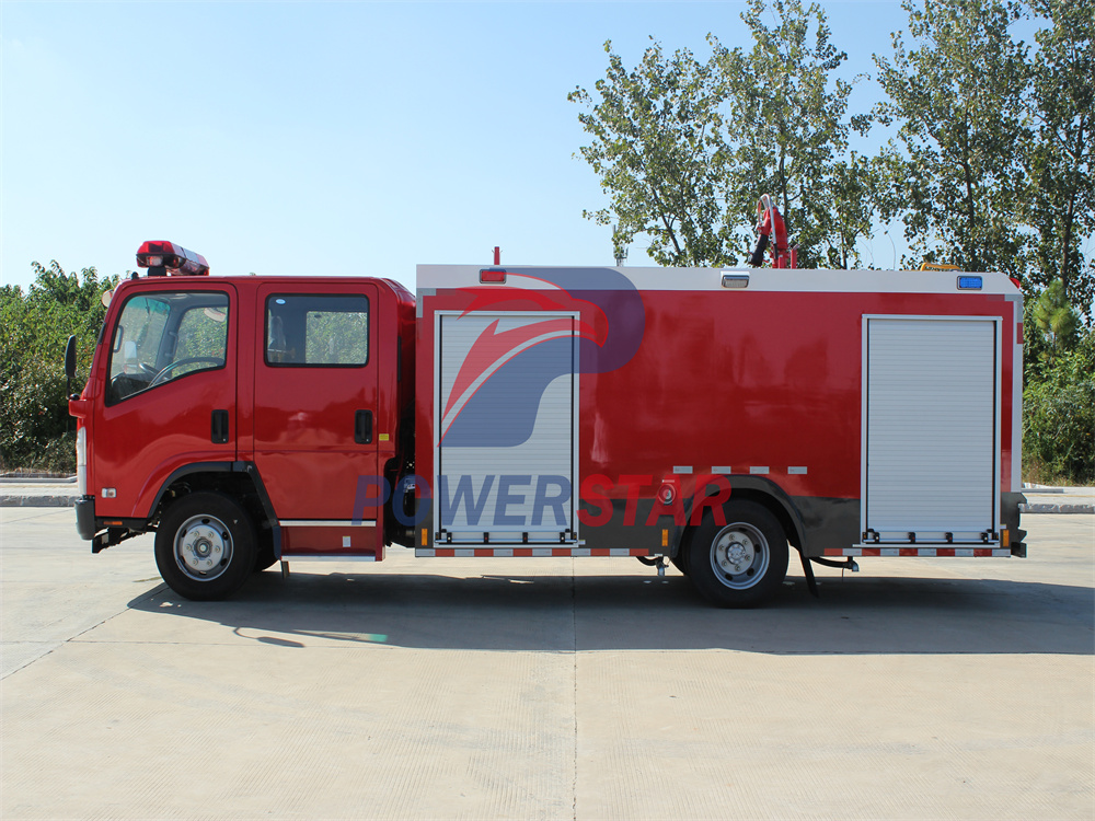 isuzu fire truck