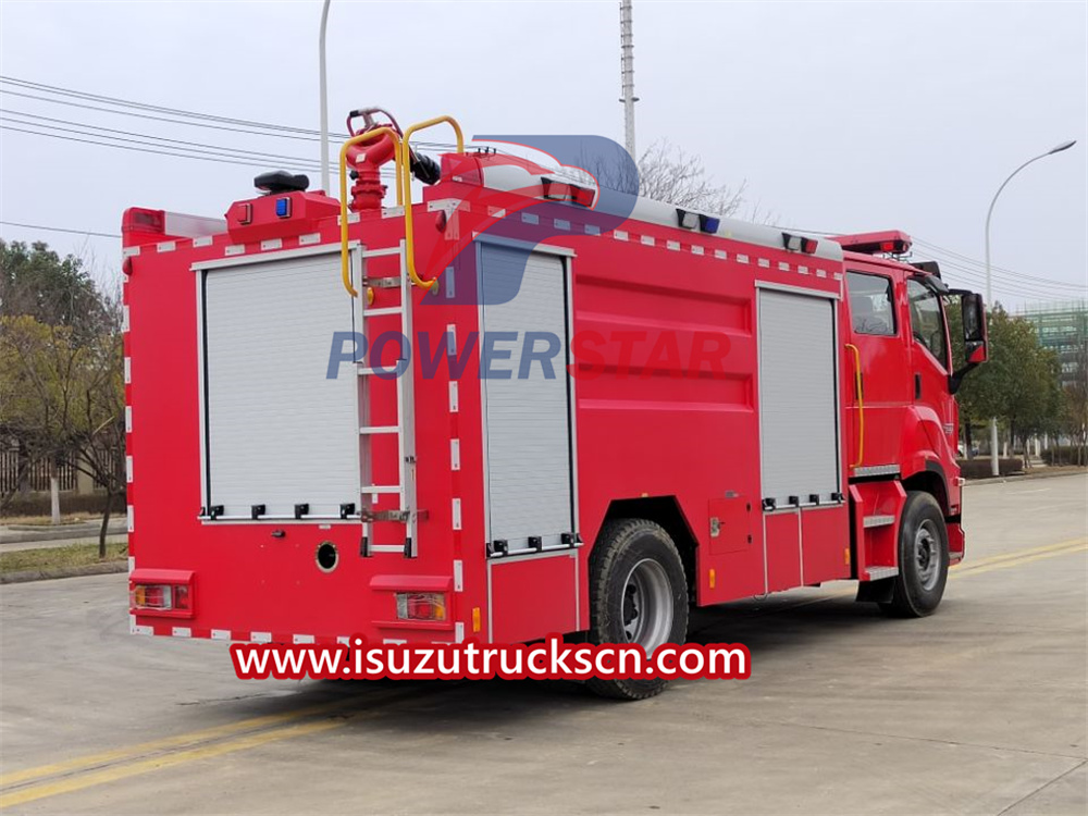 isuzu fire truck