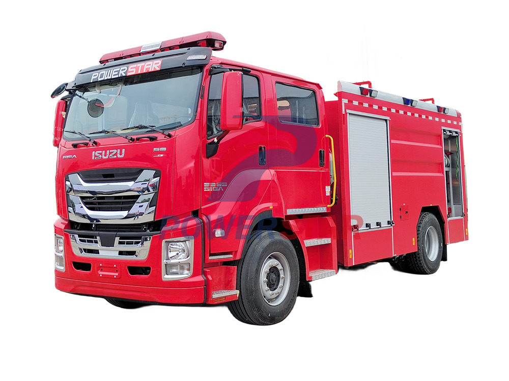  Isuzu GIGA 8000L fire fighting truck