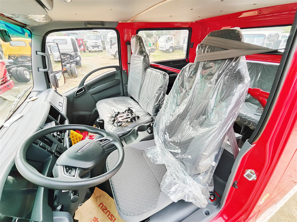 ISUZU NPR fire truck chassis cabin