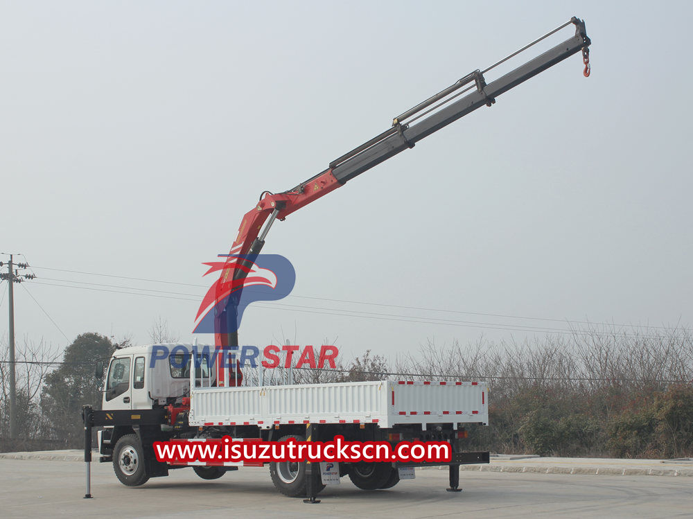 Isuzu Truck with crane