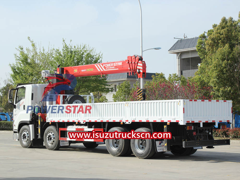 Isuzu hydraulic crane truck