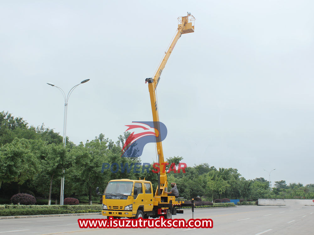 Isuzu aerial bucket truck 