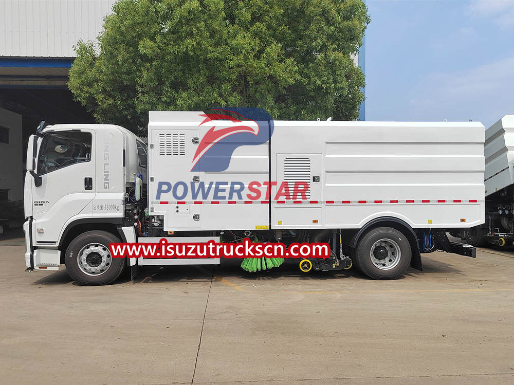 Isuzu electricity vacuum brush washing truck