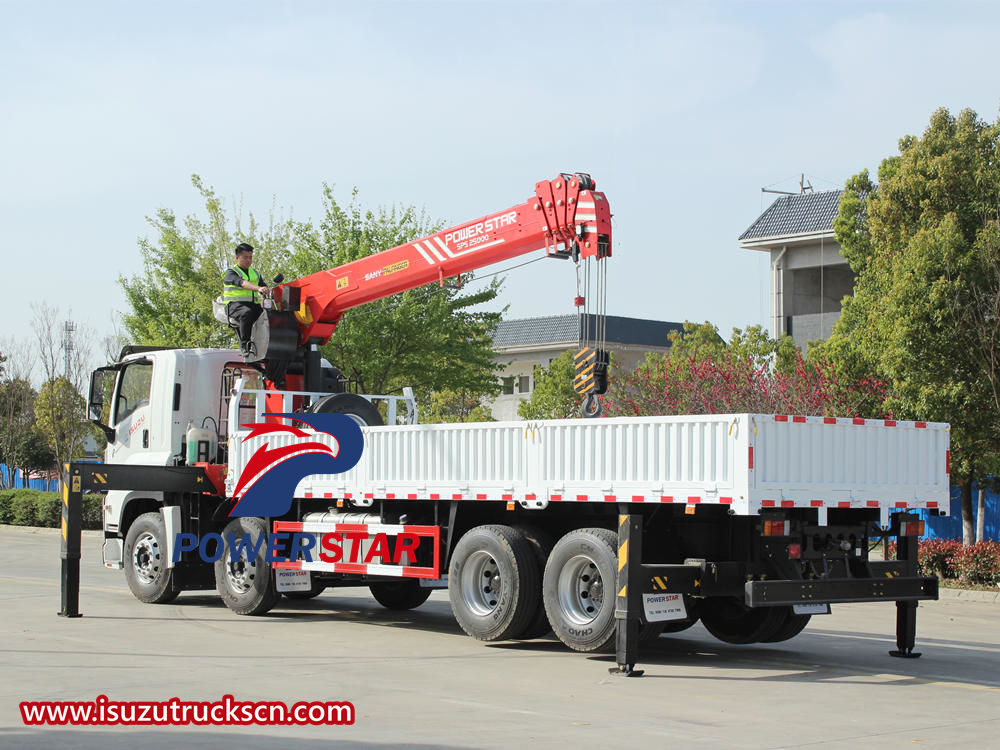 Isuzu hydraulic crane telescopic boom