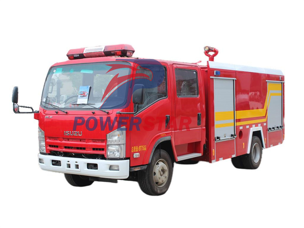 Isuzu 4X4 airport fire fighting truck