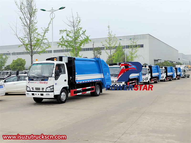 isuzu NKR garbage compactor truck