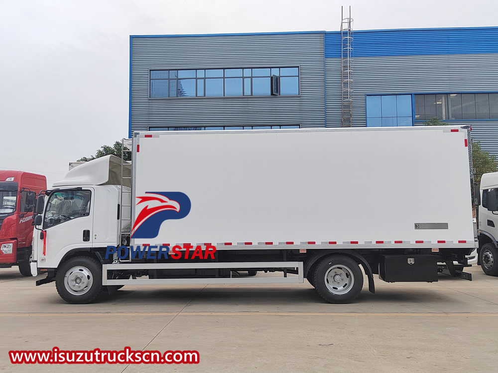 Isuzu refrigerated boxcar