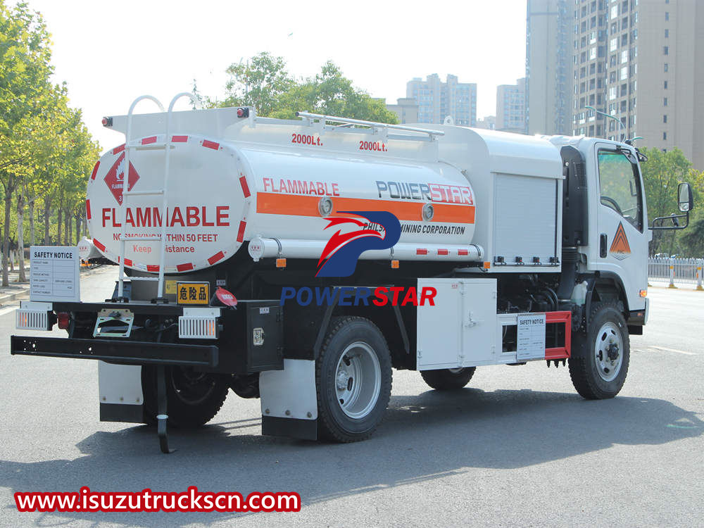 Isuzu oil loading truck