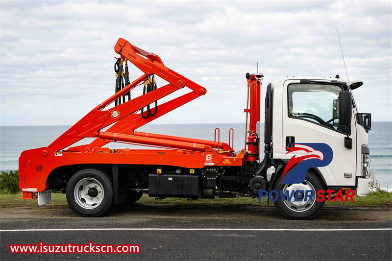 Isuzu 6cbm swing arm loader truck