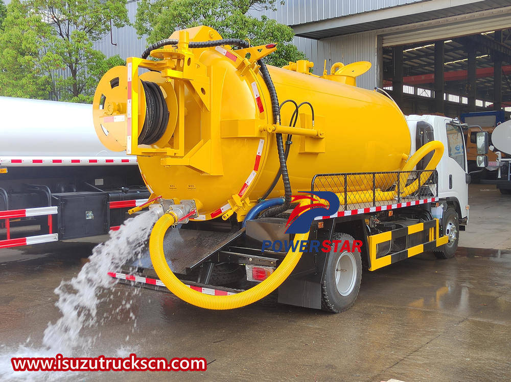 Isuzu truck mounted sewage cleaner