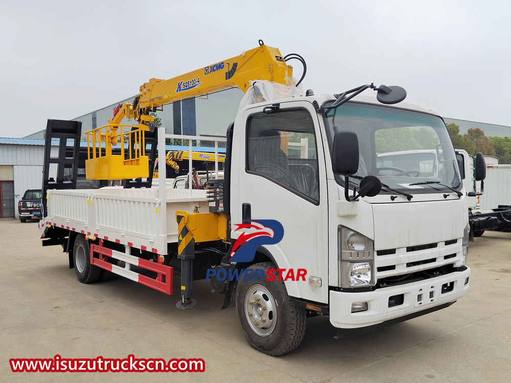 Isuzu hydraulic crane truck