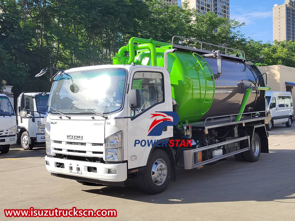 Isuzu sewage pump truck