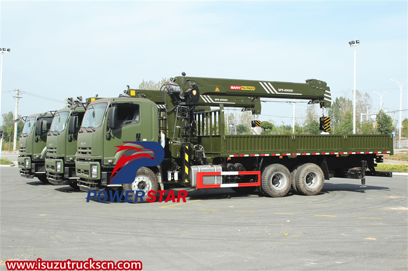  Isuzu GIGA truck with boom crane palfinger