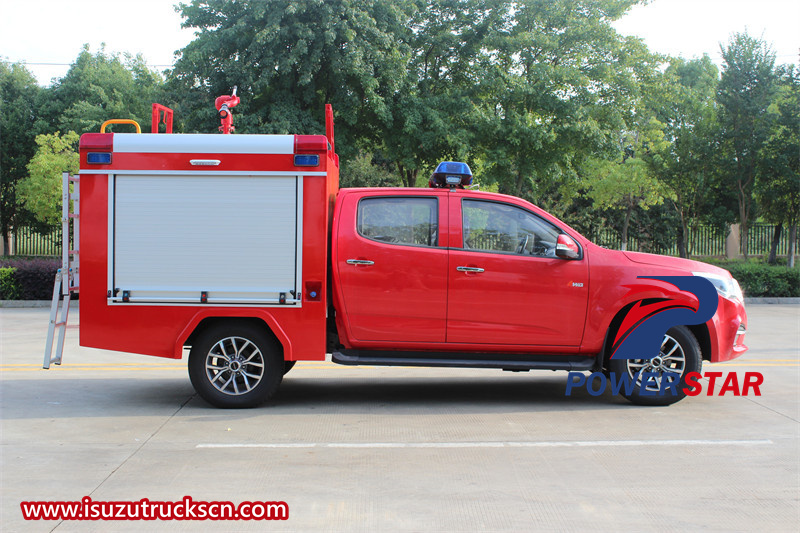 Isuzu 4x4 fire department pickup fire engine