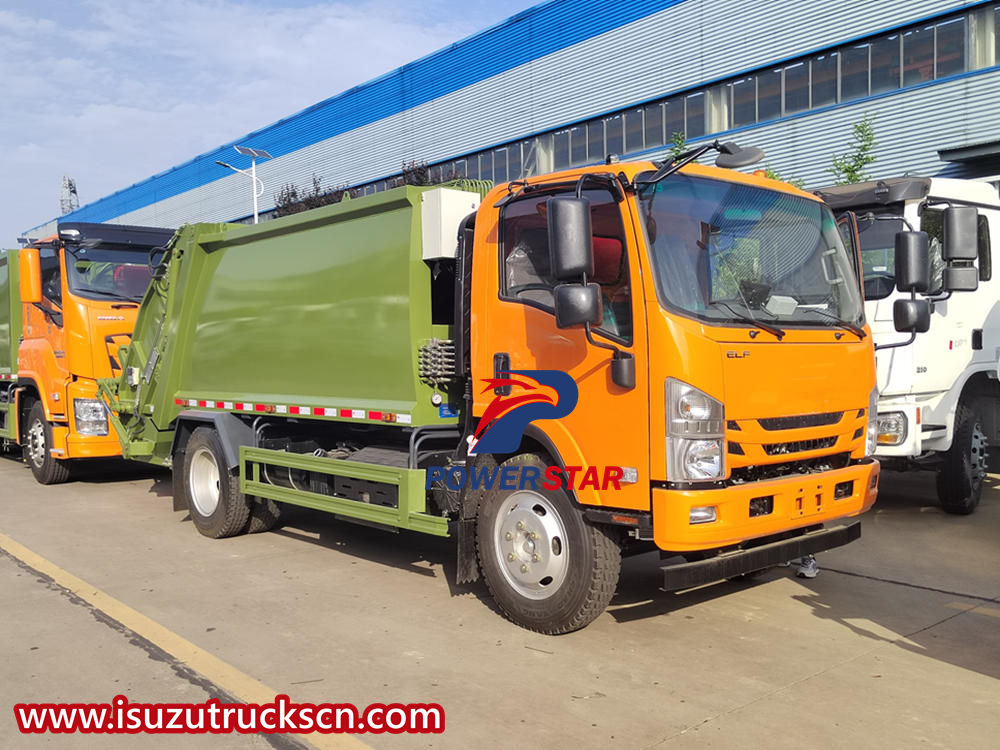 Isuzu garbage collector truck