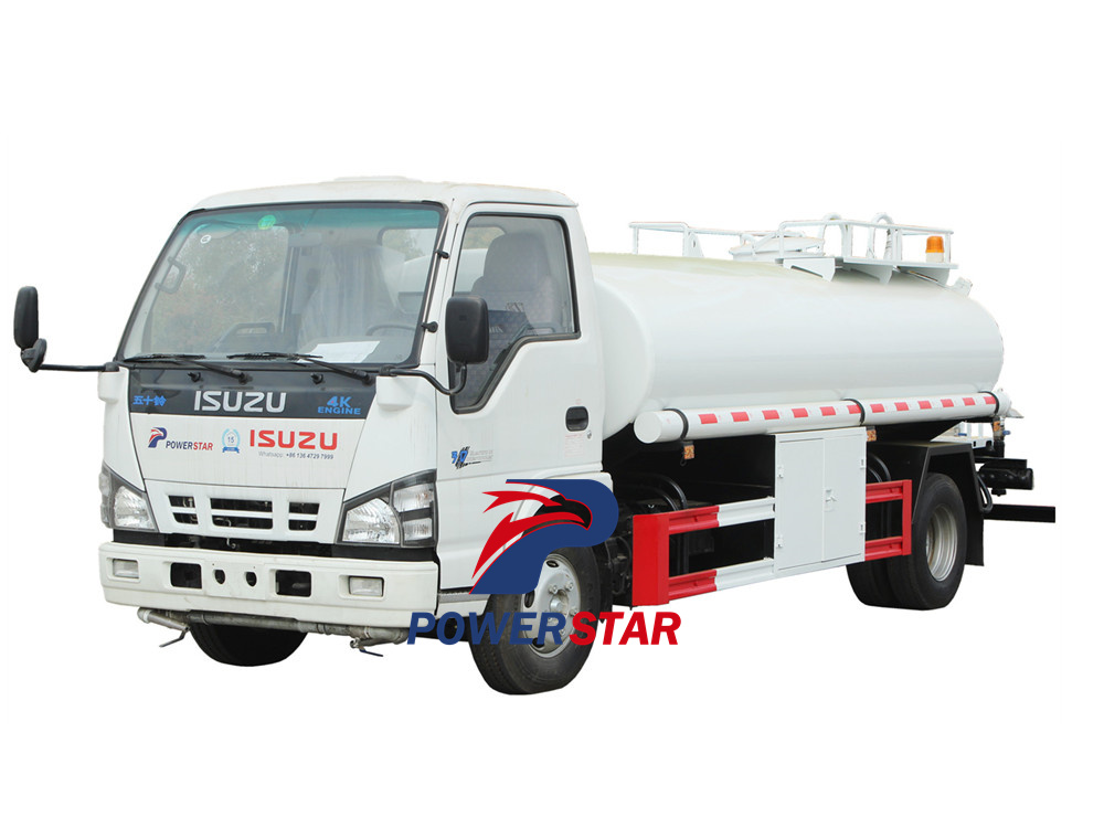 Isuzu 600P water tanker truck