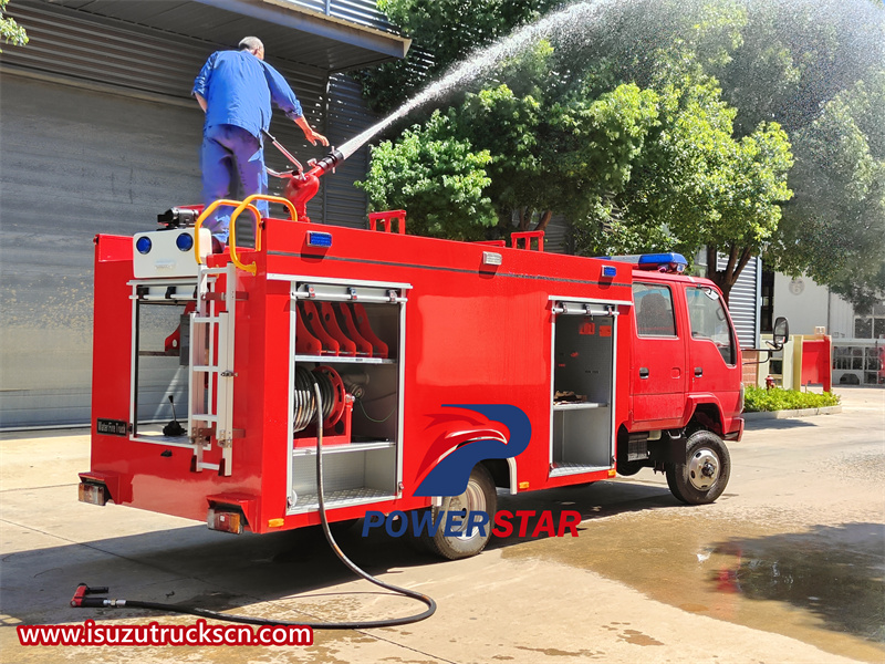 Isuzu ELF 4WD water truck fire truck