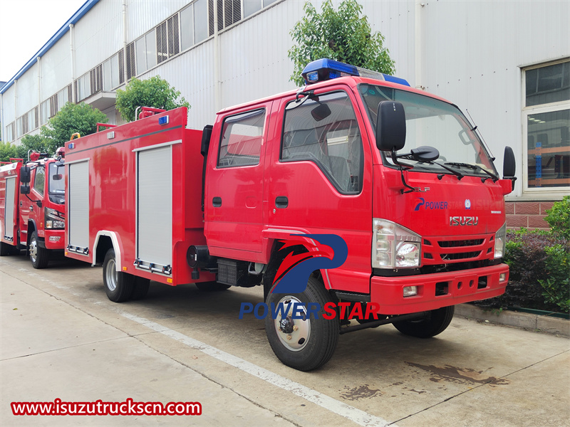 Isuzu 4x4 water fire truck