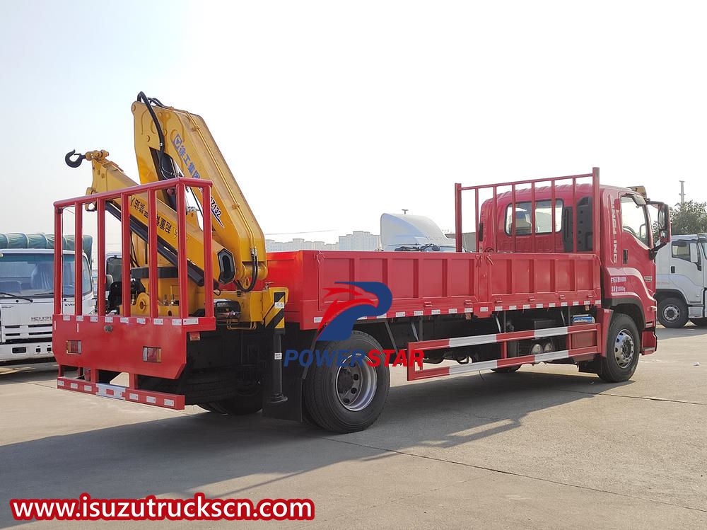 Isuzu knuckle boom truck