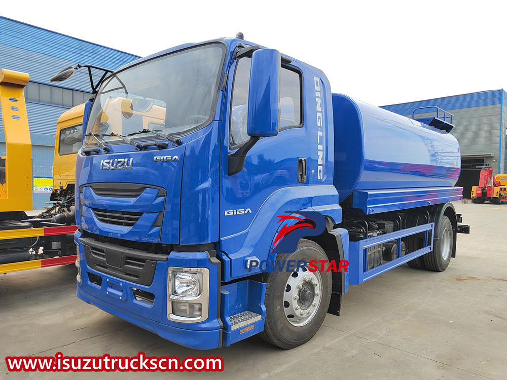 Isuzu water bowser truck