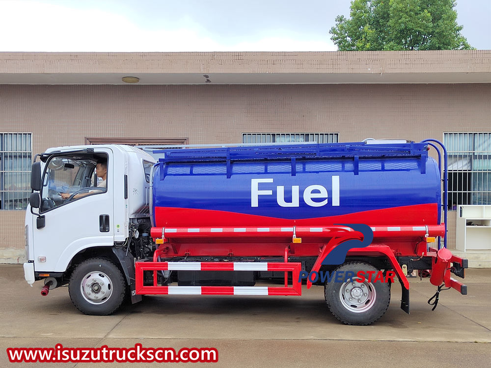 Isuzu mobile fuel bowser