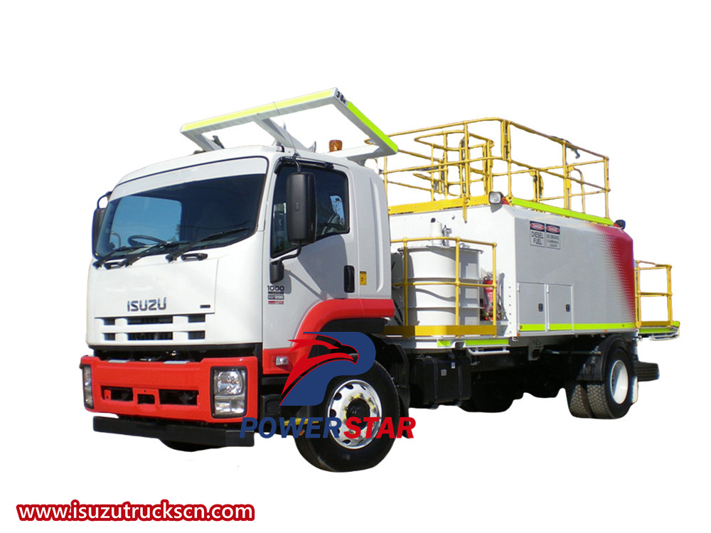 Isuzu 8 cbm fuel lubrication service truck