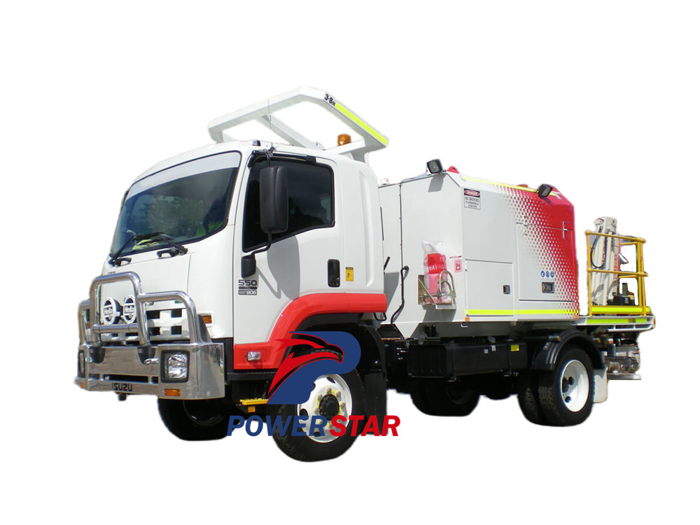  Isuzu NPR 5CBM Fuel Lube Service Truck