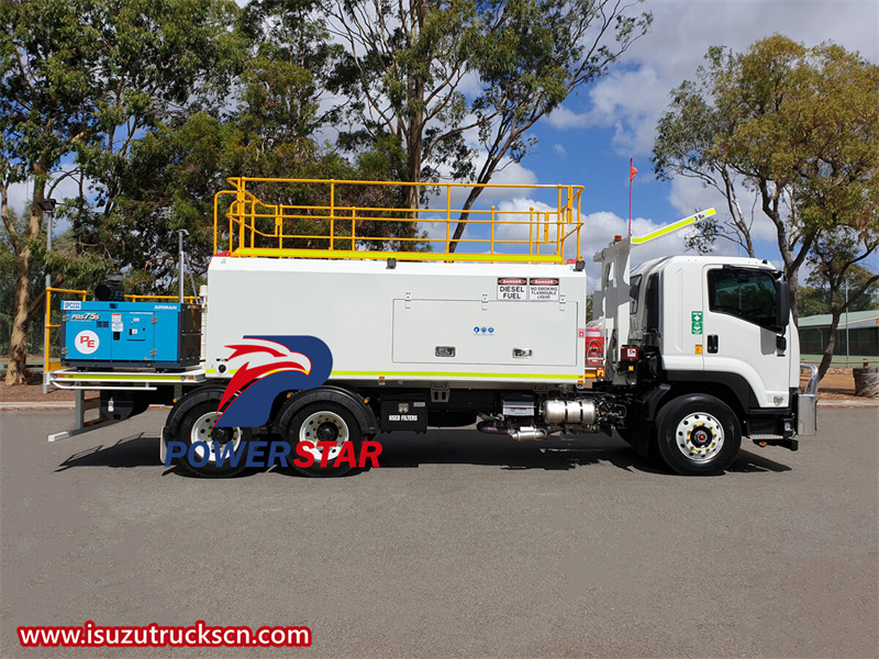 Isuzu FVZ 6x4 heavy oil lubrication service truck