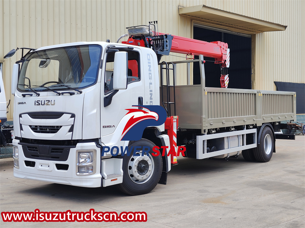 Isuzu boom crane truck with SPS12500 crane