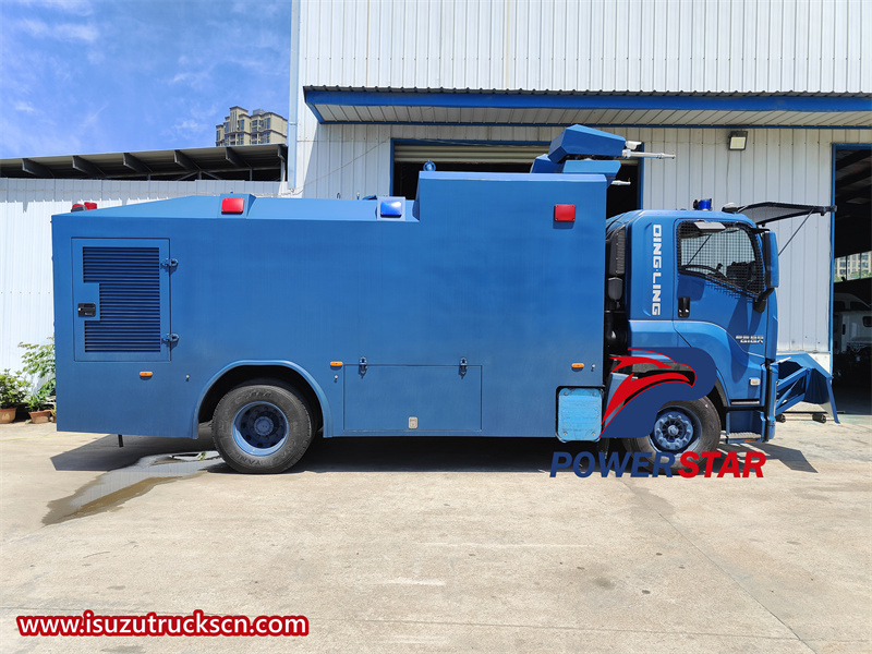 Isuzu police riot vehicle with water cannon