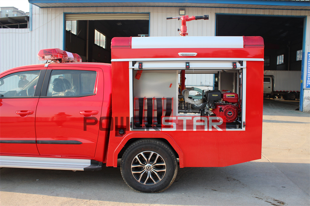 Isuzu pickup fire truck with reliable equipment