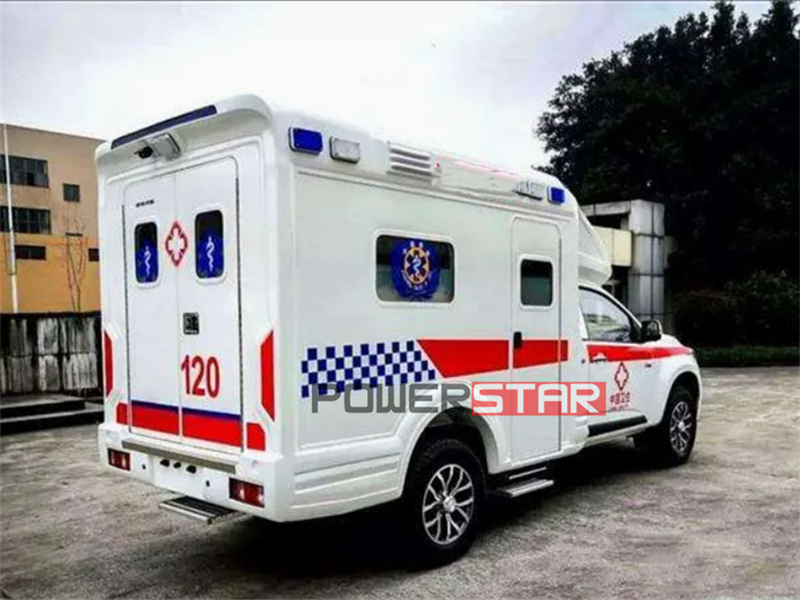 ISUZU 4x4 pick-up ambulance