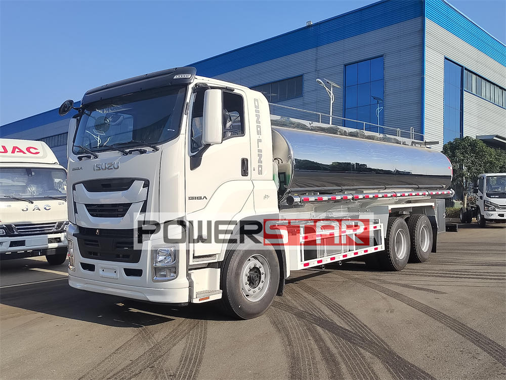 Isuzu fresh potable water tanker