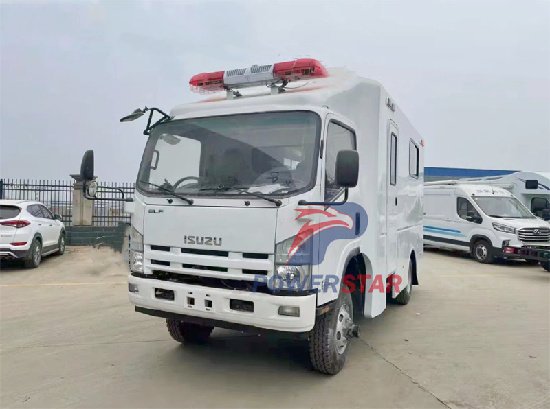 ISUZU NPR 4x4 amblunce