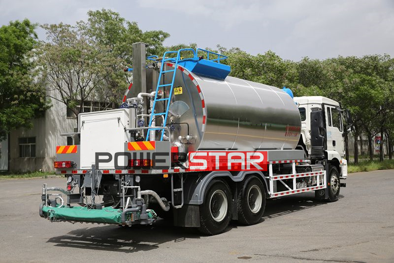 ISUZU GIGA fully automatic asphalt distributor