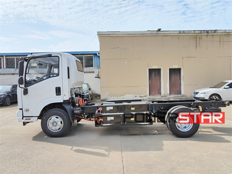 Isuzu EVM600 4x2 electric truck