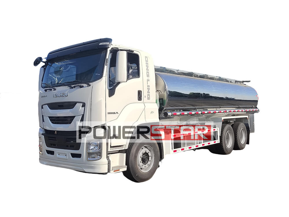 Isuzu potable drinking water truck