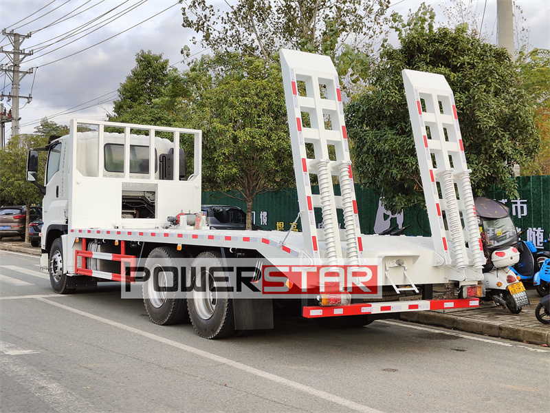 Isuzu GIGA 6x4 flatbed trailer 