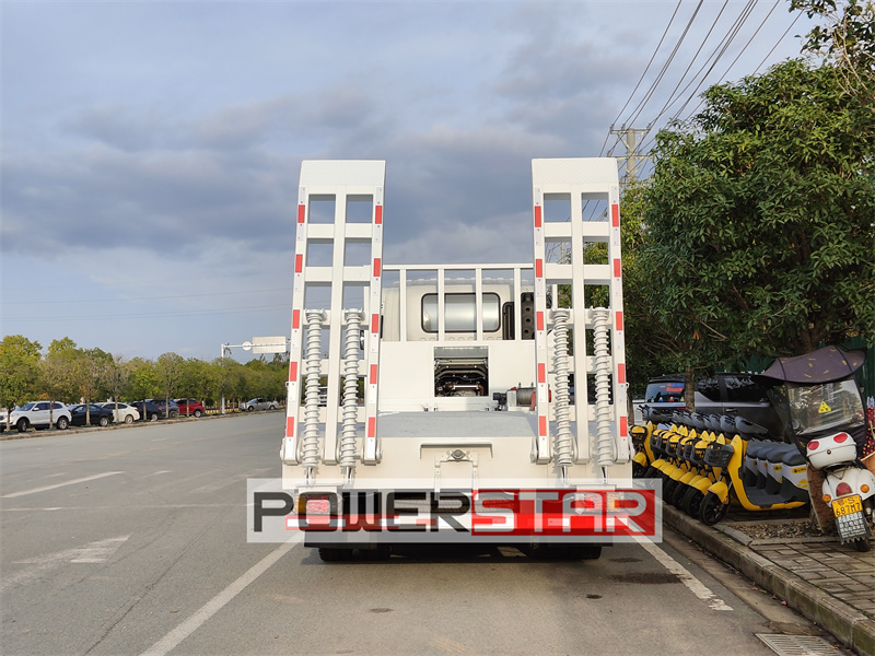 Isuzu GIGA self loader flatbed transport truck