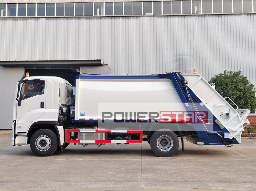 Isuzu garbage collector truck