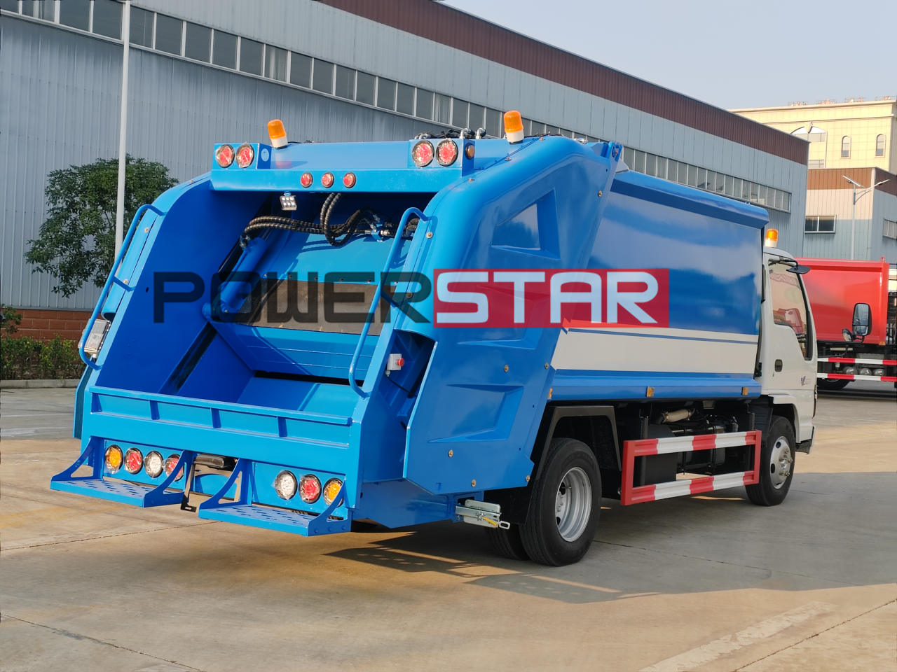 8m3 Isuzu NKR 600P Refuse Rear Loader Truck