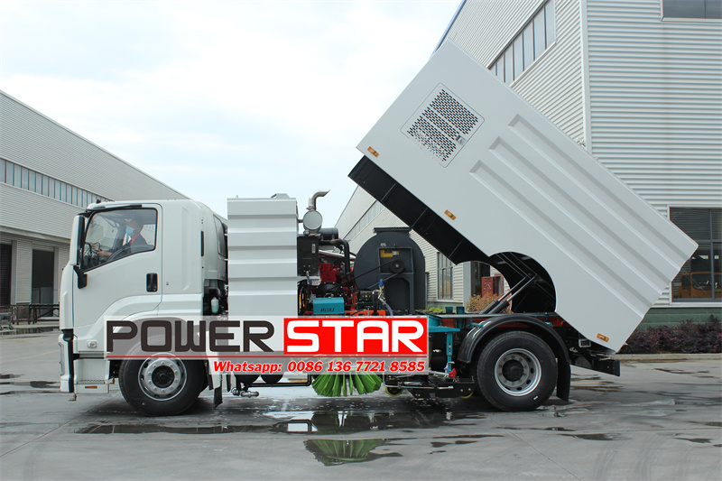 Isuzu new FTR 4x2 airport sweeping vehicle