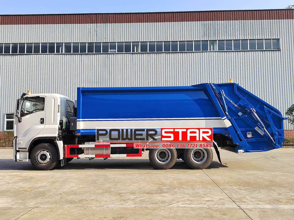 Isuzu rear loader recyling truck