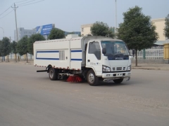 ISUZU street sweeper road sweeping machine